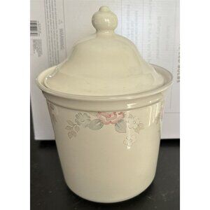 Pfaltzgraff Wyndham Storage Canister 2 Qt With Lid Discontinued Farmhouse 80'S